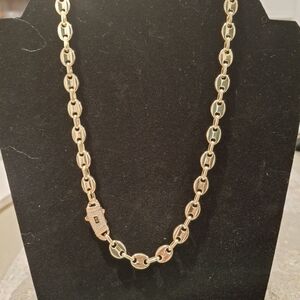Elegant Gold Chain Necklace
